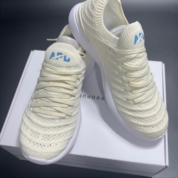 NIB APL TechLoom Wave Women's 7.5 Ivory Cream Running Sneakers Slip-On - Picture 7 of 13